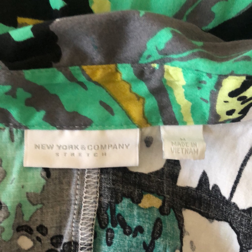 New York & Co. Short Sleeve Button-Down Blouse - Picture 5 of 5